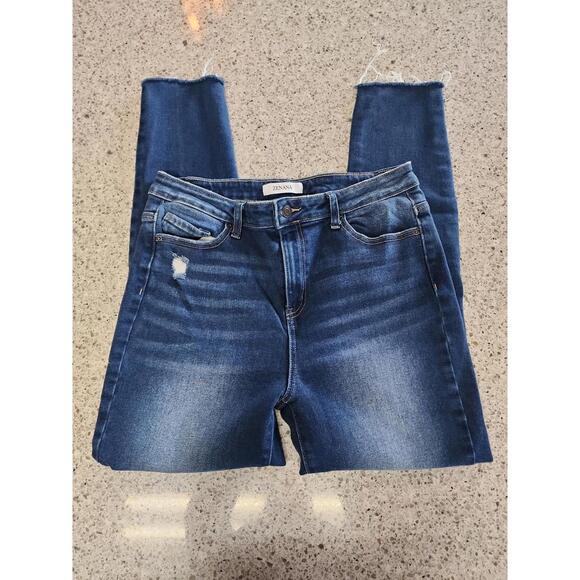 Jeans - Picture 4 of 9